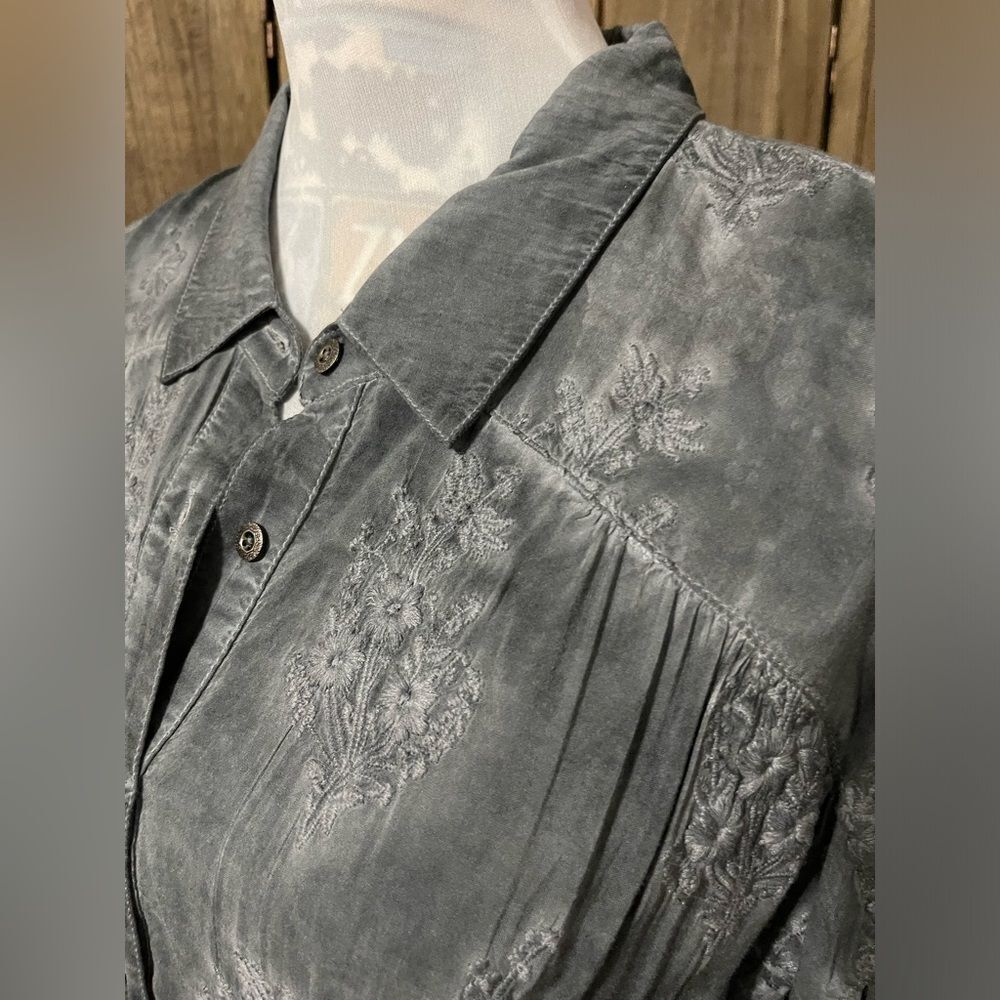 MISS ME Bluish Gray Button Down Shirt. - Picture 2 of 6